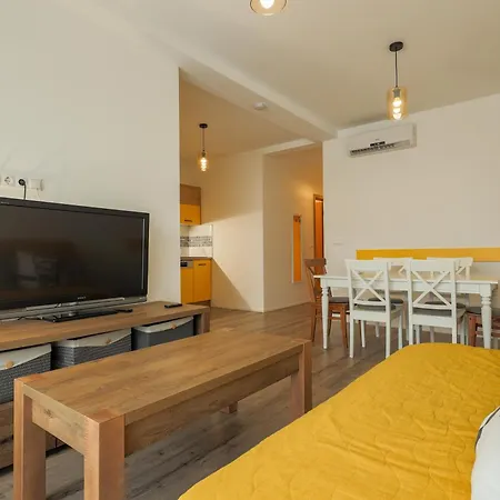 Casa Mimoza By Bltn Apartament *